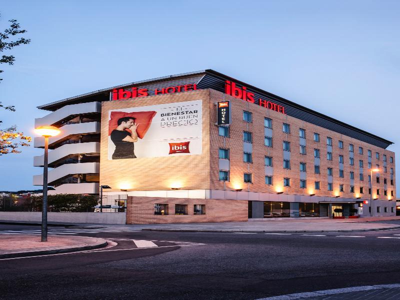 Ibis Barcelona Molins De Rei Otel Dış mekan fotoğraf