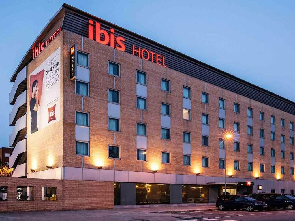 Ibis Barcelona Molins De Rei Otel Dış mekan fotoğraf